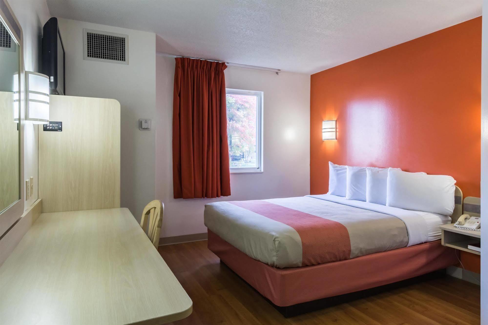 Motel 6-Milan, Oh - Sandusky Exterior photo